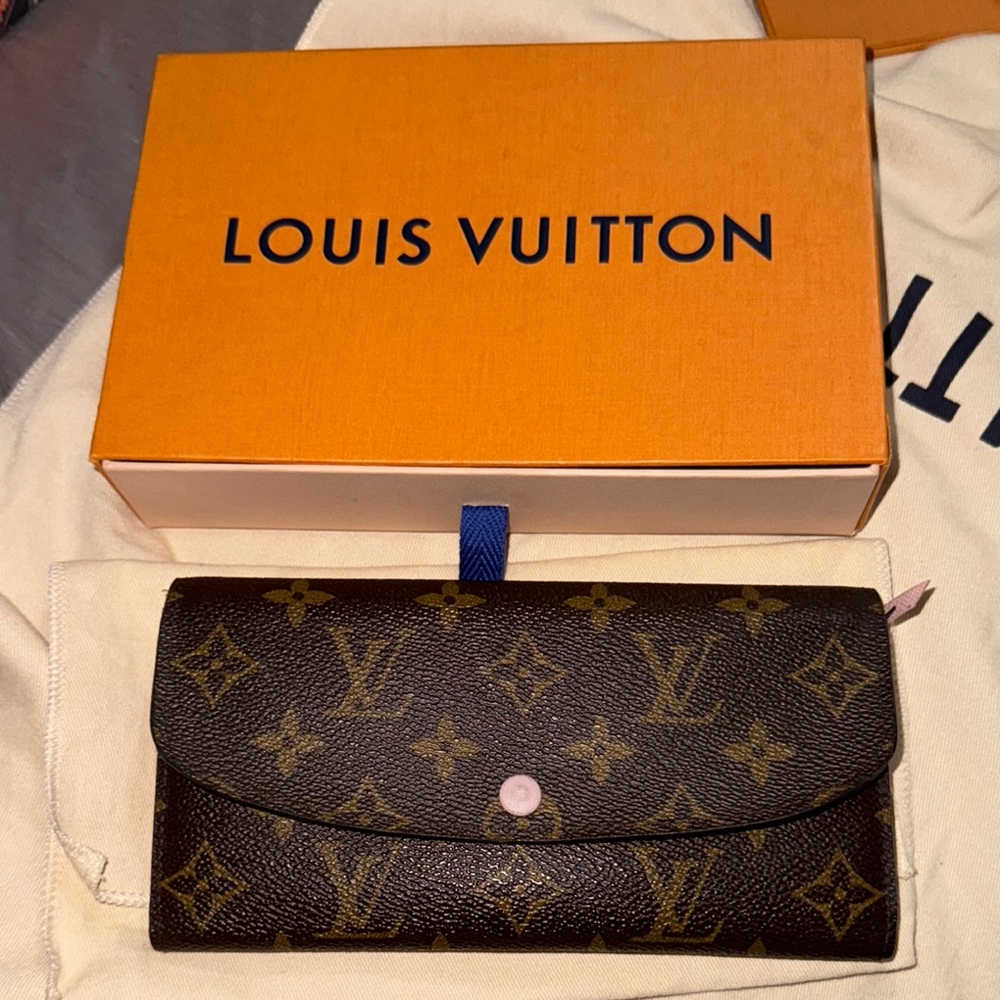 Louis Vuitton Brown Monogram Wallet Classic Design